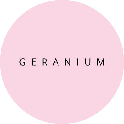 grafische rose circel met de tekst geranium erop van het merk Namashea 