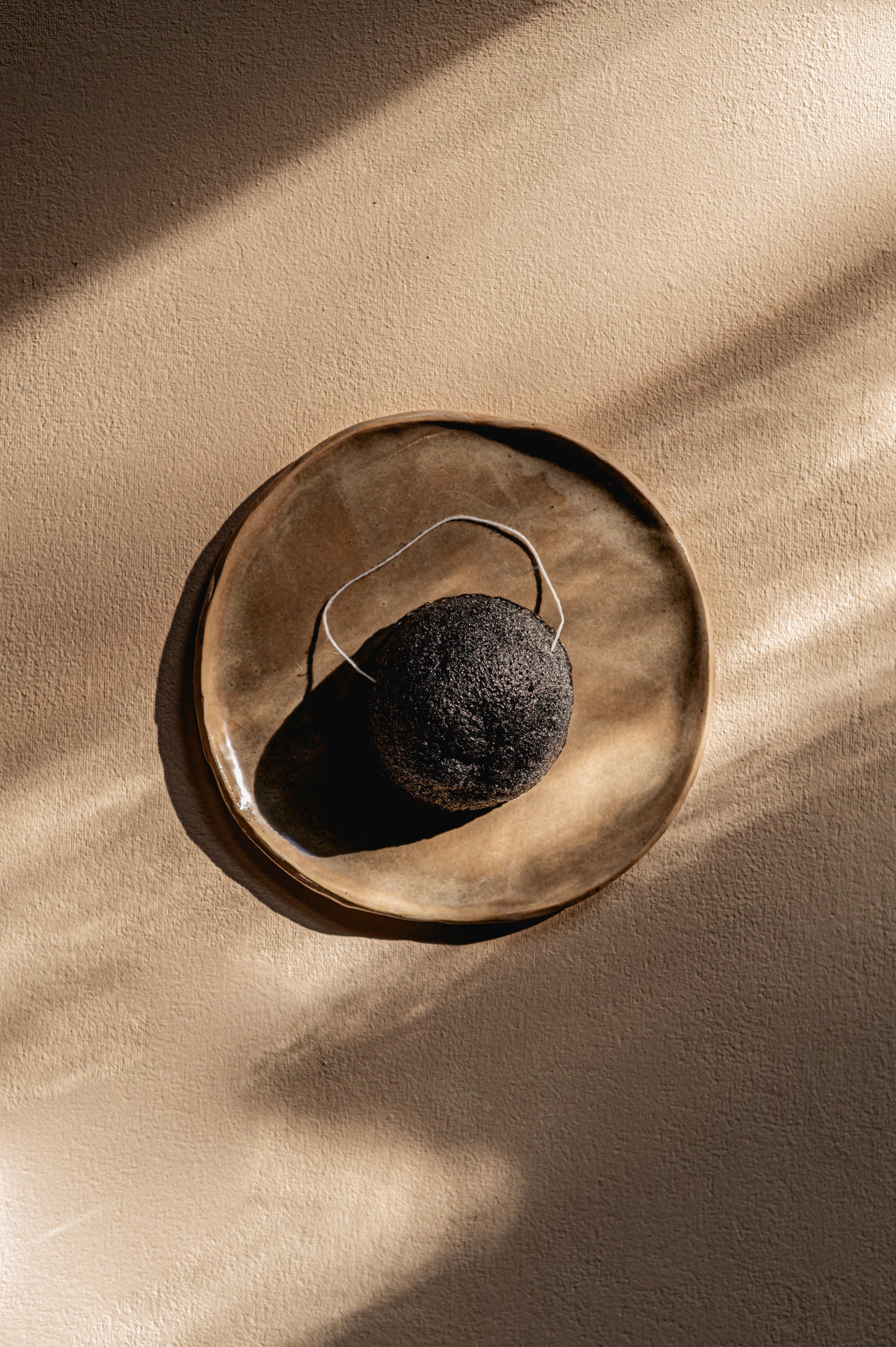 Konjac facial sponge with activated charcoal