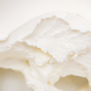 close up van shea butter, een gezonde dikke crème
